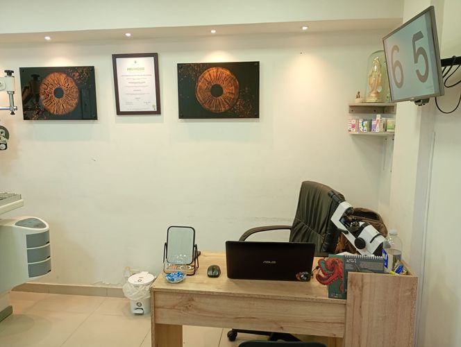 Local en venta en Villa Nueva, Medellín, 23 m² · foto 2 de 7