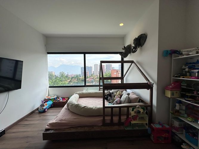 Apartamento de 2 alcobas en arriendo en El Poblado, Medellín, 135 m² · foto 9 de 18