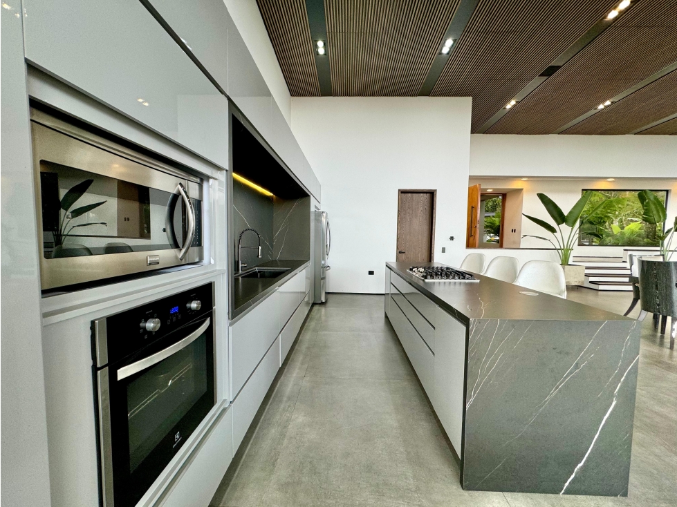 Casa en arriendo en Guayabito, Medellín · foto 7 de 18