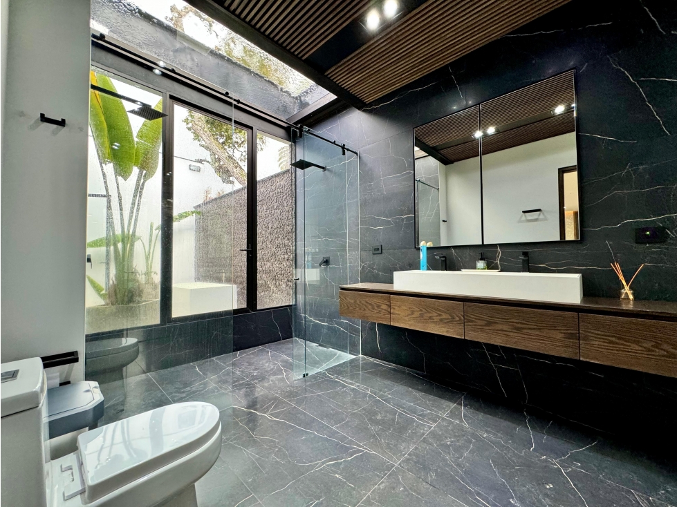 Casa en arriendo en Guayabito, Medellín · foto 16 de 18