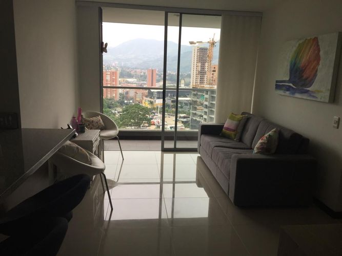 Apartamento de 2 alcobas en venta en Las Lomitas, Sabaneta, 77 m² · foto 22 de 24