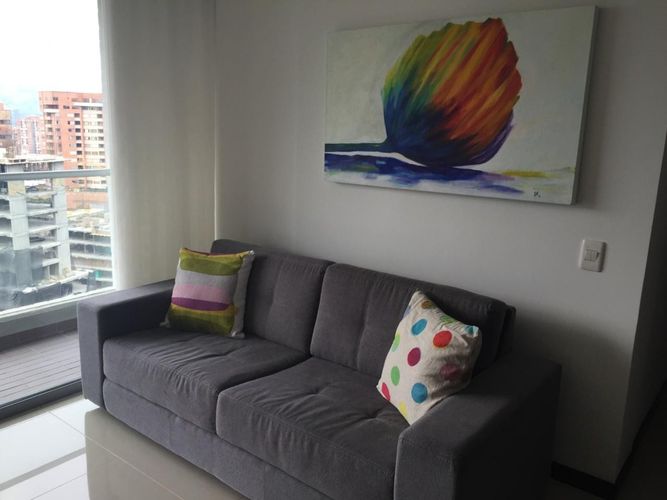Apartamento de 2 alcobas en venta en Las Lomitas, Sabaneta, 77 m² · foto 2 de 24