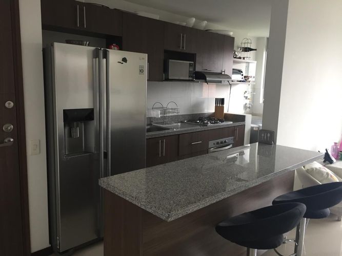 Apartamento de 2 alcobas en venta en Las Lomitas, Sabaneta, 77 m² · foto 5 de 24