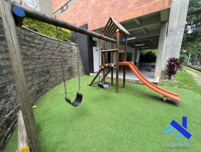 Apartamento de 2 alcobas en venta en Las Lomitas, Sabaneta, 77 m² · foto 13 de 24