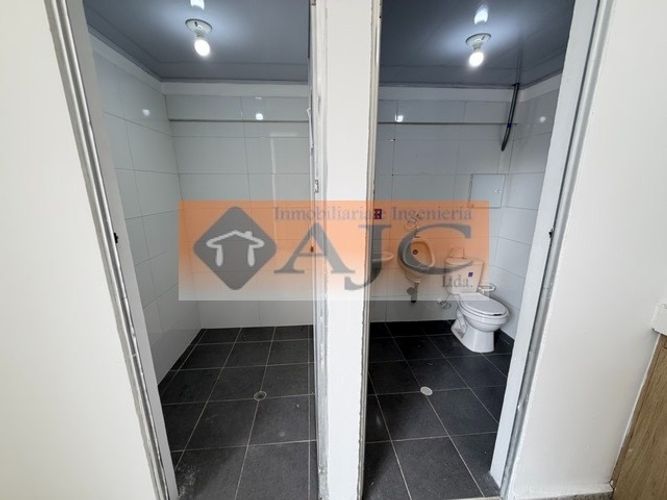 Local en arriendo en Cañaveral, Floridablanca, 240 m² · foto 4 de 10