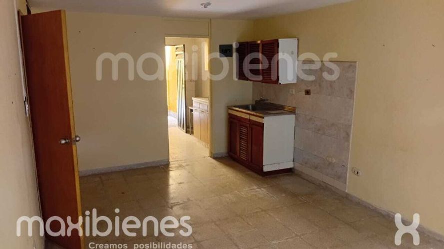 Casa de 6 alcobas en venta en Santa Mónica, Medellín, 136 m² · foto 3 de 15