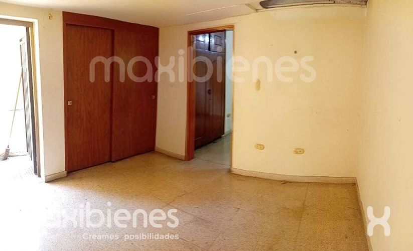 Casa de 6 alcobas en venta en Santa Mónica, Medellín, 136 m² · foto 14 de 15