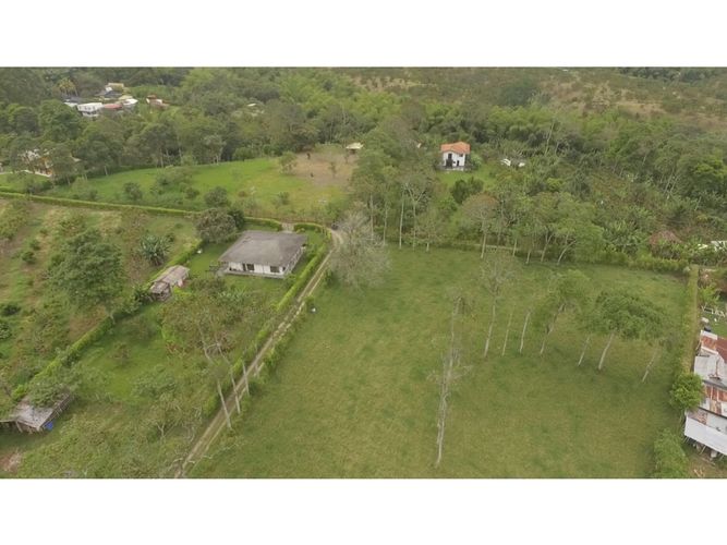 Lote en venta en El Caimo, Armenia, 6400 m² · foto 5 de 19