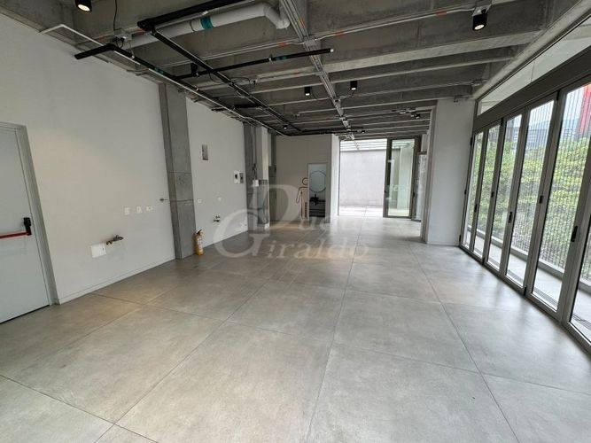 Oficina en arriendo en El Poblado, Medellín, 115 m² · foto 3 de 9