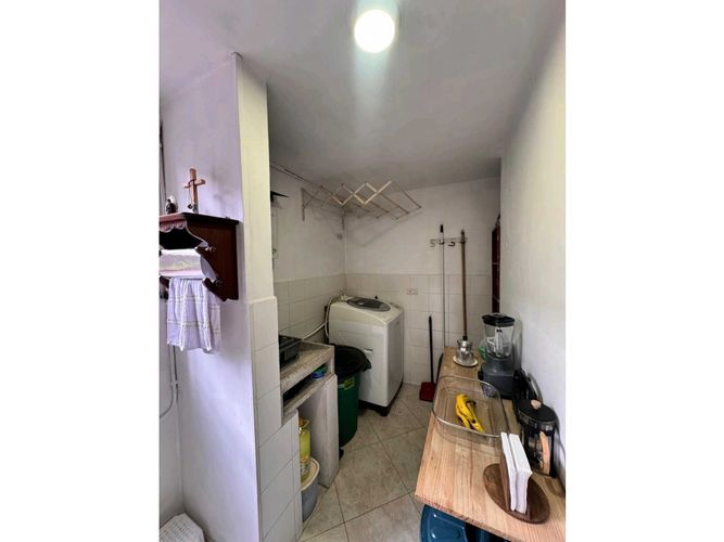 Apartamento de 3 alcobas en venta en Los Pinos, Medellín, 78 m² · foto 23 de 24
