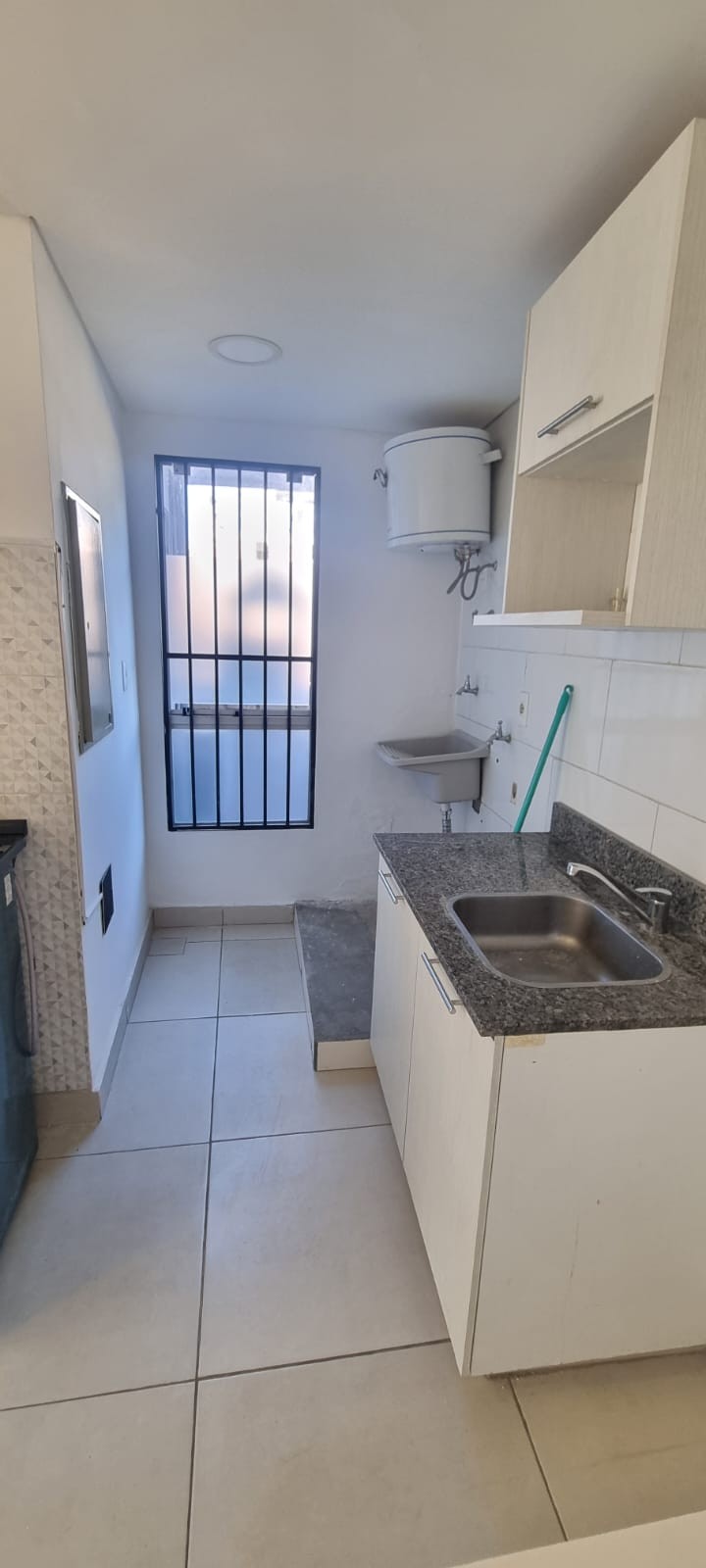 Alquiler de departamento de 2 habitaciones en Fernando de la Mora — foto 3