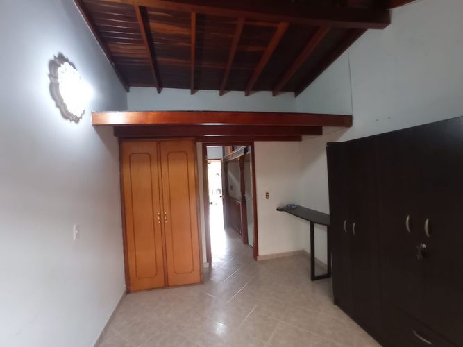 Casa de 4 alcobas en venta en La Florida, Bello, 120 m² · foto 3 de 24