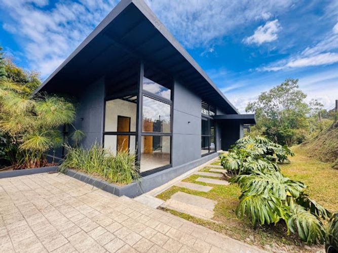 Casa de 4 alcobas en venta en Aeropuerto, Rionegro, 340 m² · foto 4 de 24