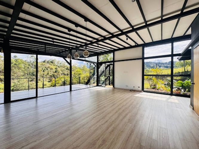 Casa de 4 alcobas en venta en Aeropuerto, Rionegro, 340 m² · foto 16 de 24