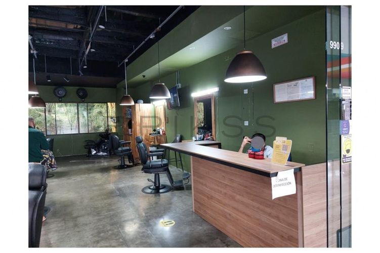 Local en venta en El Tesoro, Medellín, 55 m² · foto 2 de 7