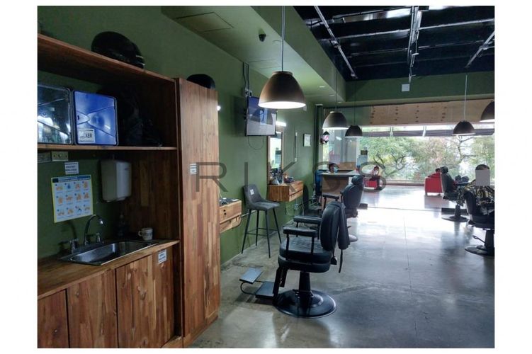 Local en venta en El Tesoro, Medellín, 55 m² · foto 4 de 7
