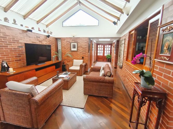 Casa de 4 alcobas en venta en San Jorge, Mosquera, 416 m² · foto 2 de 24