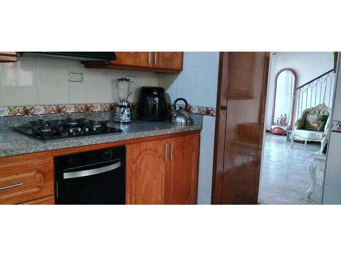 Casa de 4 alcobas en venta en El Danubio, Medellín, 177 m² · foto 8 de 24