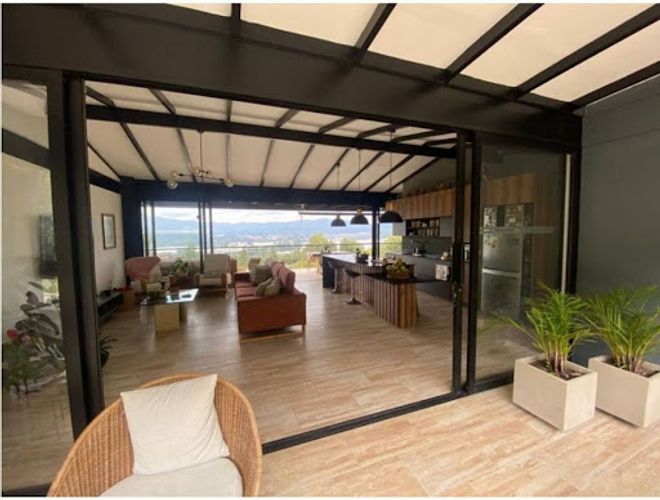 Casa de 2 alcobas en venta en El Porvenir, Rionegro, 209 m² · foto 3 de 14