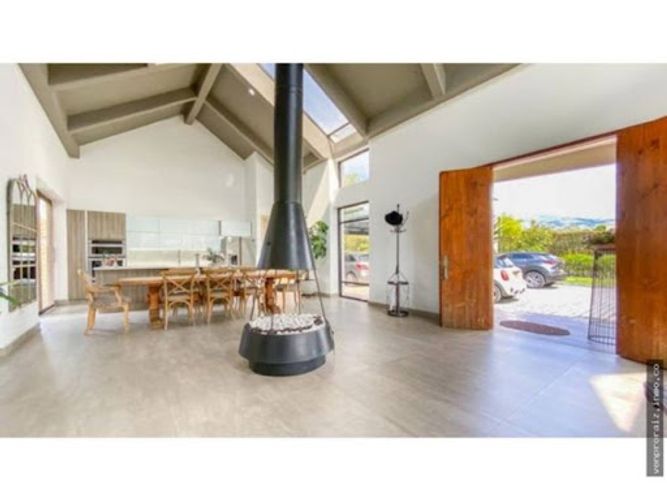 Casa de 8 alcobas en arriendo en El Porvenir, Rionegro, 450 m² · foto 7 de 18