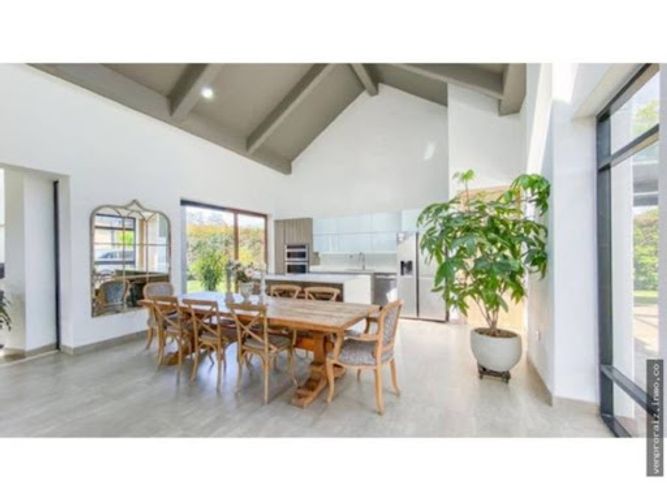 Casa de 8 alcobas en arriendo en El Porvenir, Rionegro, 450 m² · foto 9 de 18