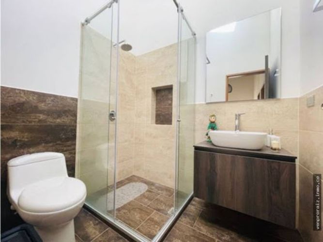 Casa de 3 alcobas en venta en El Porvenir, Rionegro, 170 m² · foto 9 de 14