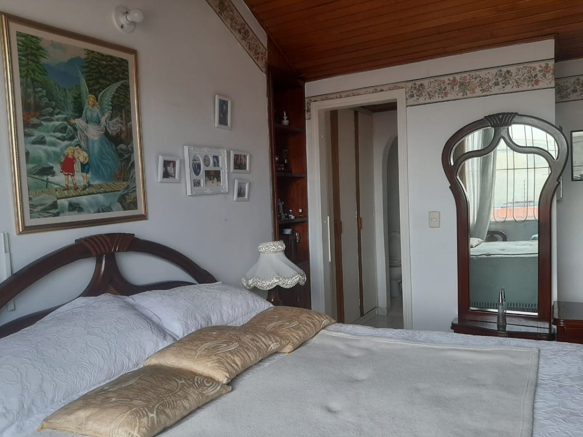 Casa en venta en Engativá, Bogotá · foto 11 de 24