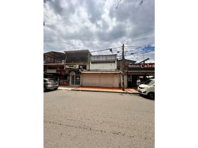 Local en arriendo en San Pedro, Cali, 280 m² · foto 2 de 18
