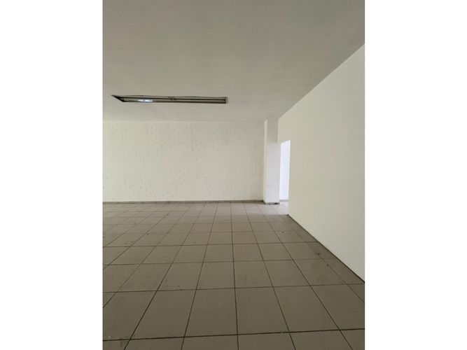 Local en arriendo en San Pedro, Cali, 280 m² · foto 17 de 18