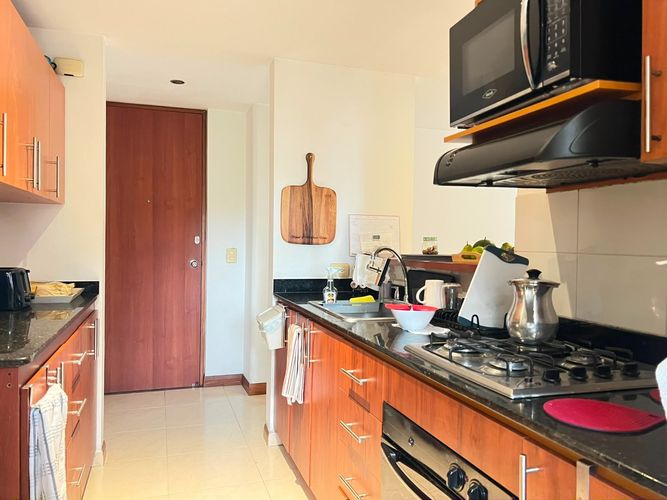 Apartamento de 3 alcobas en arriendo en Loma Del Esmeraldal, Envigado, 100 m² · foto 5 de 15