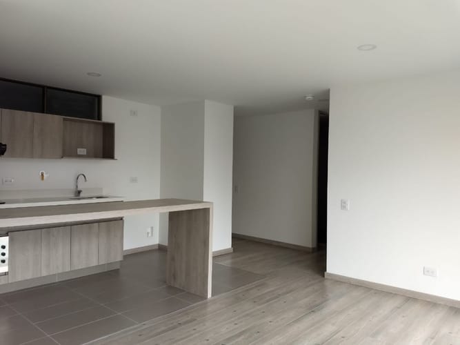 Apartamento de 3 alcobas en arriendo en Suramérica, Itagüí, 73 m² · foto 6 de 18