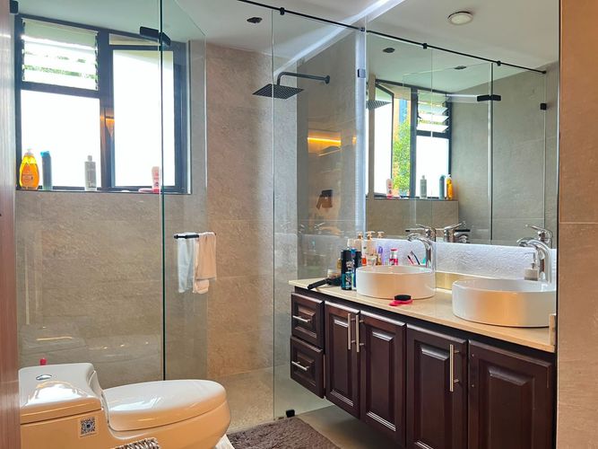 Casa de 3 alcobas en venta en El Poblado, Medellín, 224 m² · foto 15 de 19