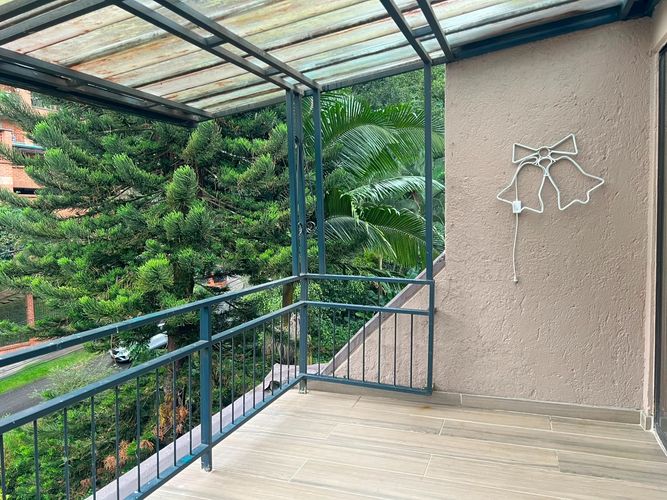 Casa de 3 alcobas en venta en El Poblado, Medellín, 224 m² · foto 18 de 19