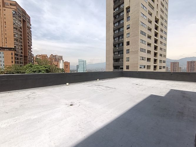 Apartamento de 2 alcobas en arriendo en Castropol, Medellín, 240 m² · foto 3 de 20