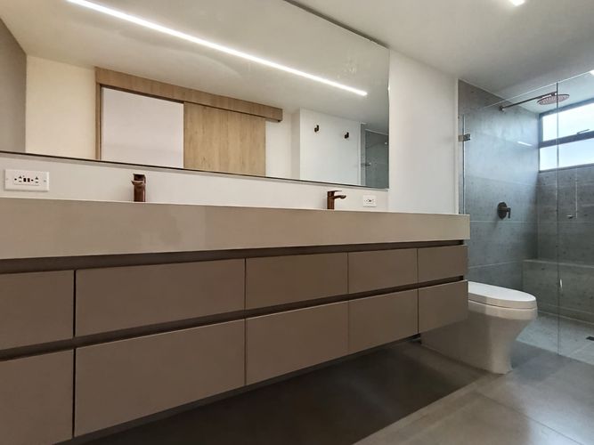 Apartamento de 2 alcobas en arriendo en Castropol, Medellín, 240 m² · foto 13 de 20