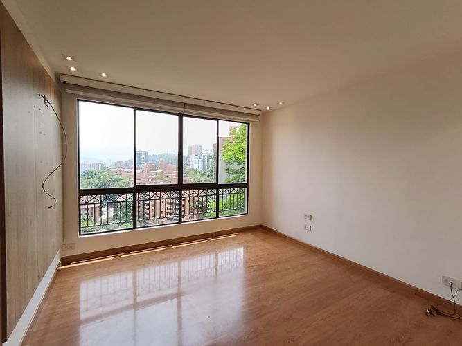 Apartamento de 2 alcobas en arriendo en Castropol, Medellín, 240 m² · foto 17 de 20