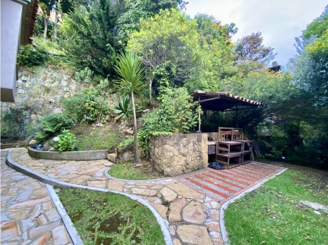 Casa de 4 alcobas en venta en Santa Ana Oriental, Bogotá, 597 m² · foto 3 de 20
