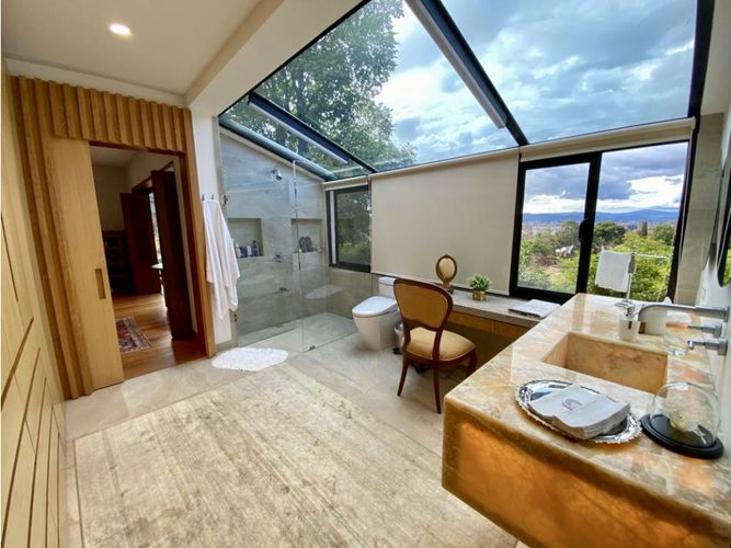 Casa de 4 alcobas en venta en Santa Ana Oriental, Bogotá, 597 m² · foto 10 de 20