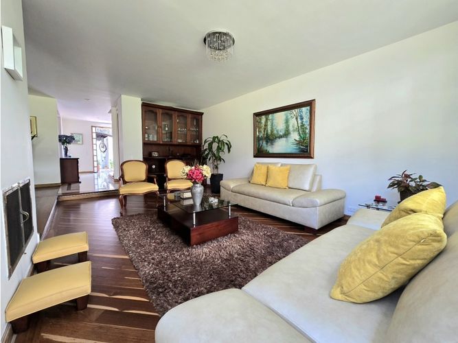 Casa de 4 alcobas en venta en Sotileza, Bogotá, 224 m² · foto 4 de 24