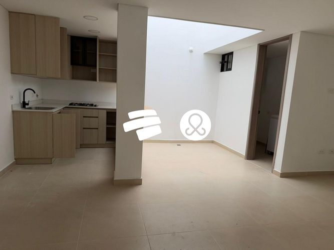 Casa de 2 alcobas en venta en San Nicolas, La Ceja, 120 m² · foto 3 de 16