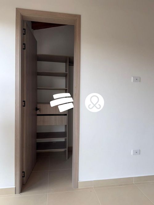 Casa de 2 alcobas en venta en San Nicolas, La Ceja, 120 m² · foto 9 de 16