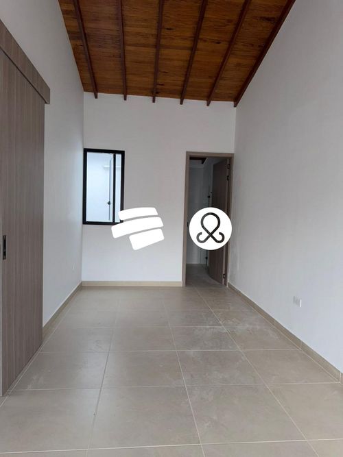 Casa de 2 alcobas en venta en San Nicolas, La Ceja, 120 m² · foto 11 de 16
