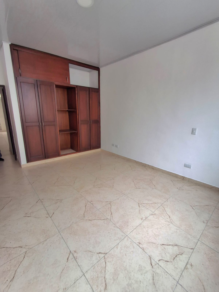 Apartaestudio en Arriendo en Urbanizacion la flora, Cali