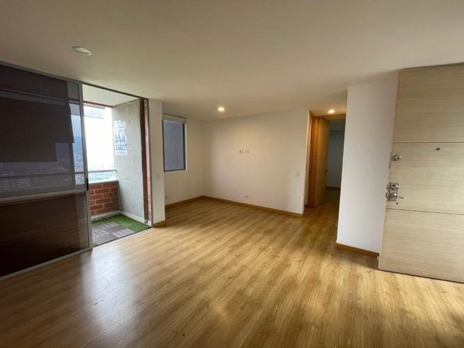 Apartamento de 2 alcobas en arriendo en Loma Del Esmeraldal, Medellín, 68 m² · foto 3 de 12