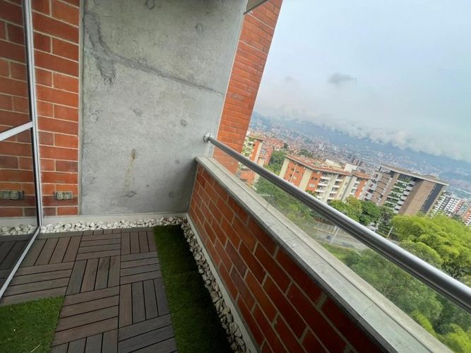 Apartamento de 2 alcobas en arriendo en Loma Del Esmeraldal, Medellín, 68 m² · foto 5 de 12