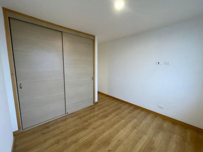 Apartamento de 2 alcobas en arriendo en Loma Del Esmeraldal, Medellín, 68 m² · foto 9 de 12