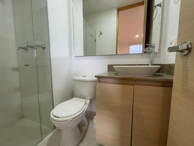 Apartamento de 2 alcobas en arriendo en Loma Del Esmeraldal, Medellín, 68 m² · foto 10 de 12