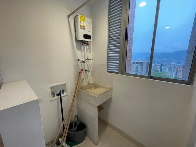 Apartamento de 2 alcobas en arriendo en Loma Del Esmeraldal, Medellín, 68 m² · foto 12 de 12