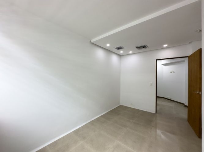 Oficina en arriendo en Santa Monica, Cali, 40 m² · foto 13 de 19