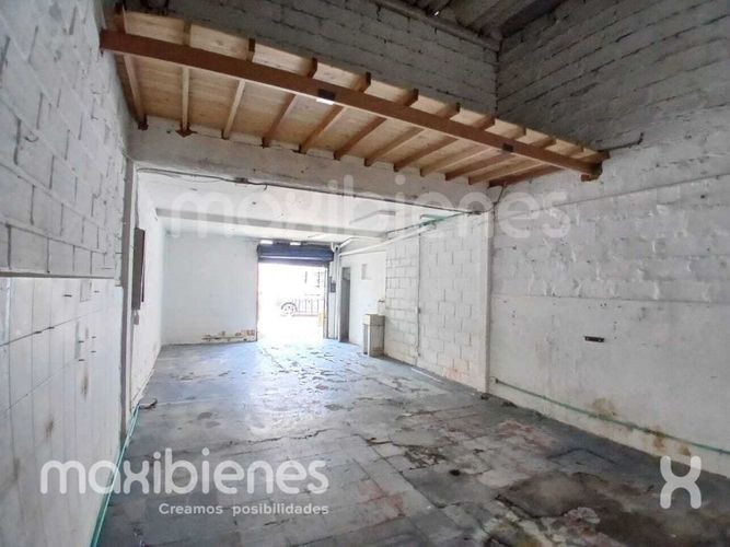 Bodega en arriendo en Laureles, Medellín, 60 m² · foto 2 de 5